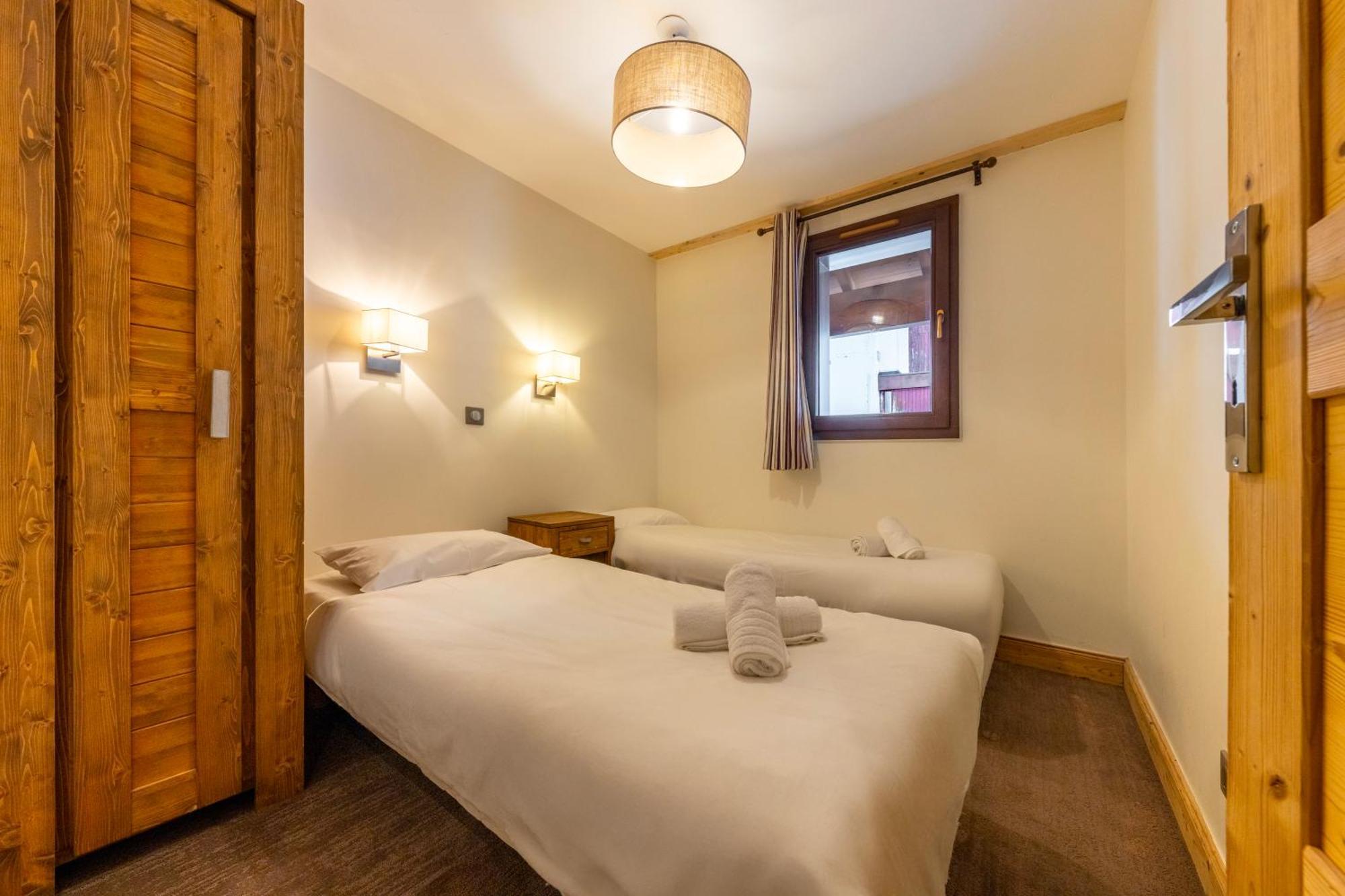 Des Neiges - Arolles 4*